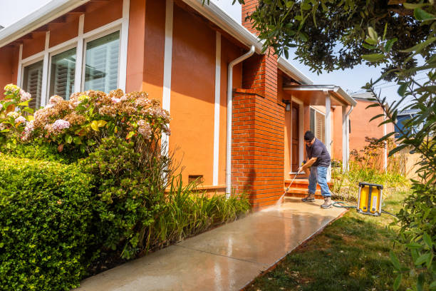 Why Choose Our Certified Pressure Washing Experts for Your Project Needs in Hale Center, TX?